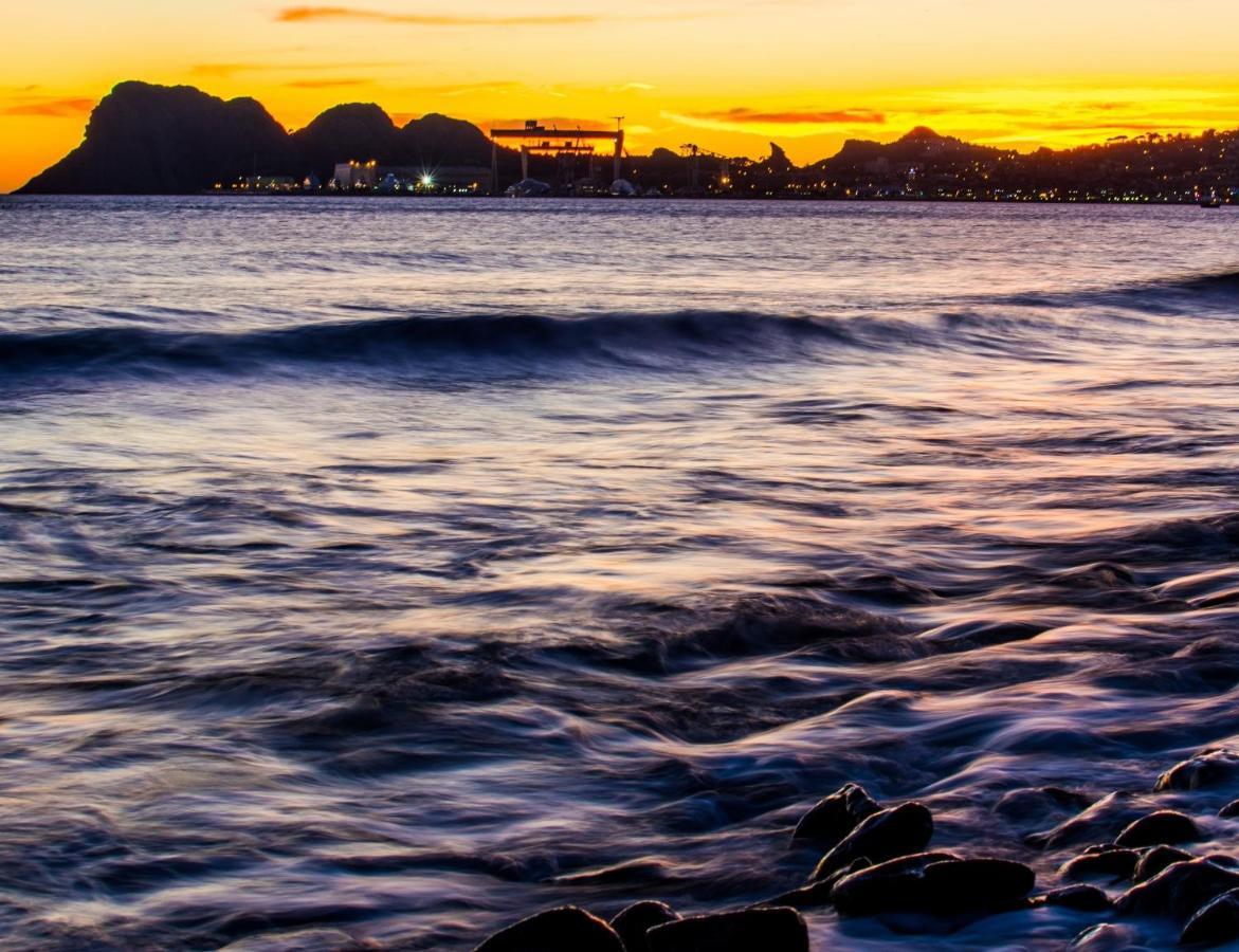 Les Vagues Bleues Apartment La Ciotat Luaran gambar